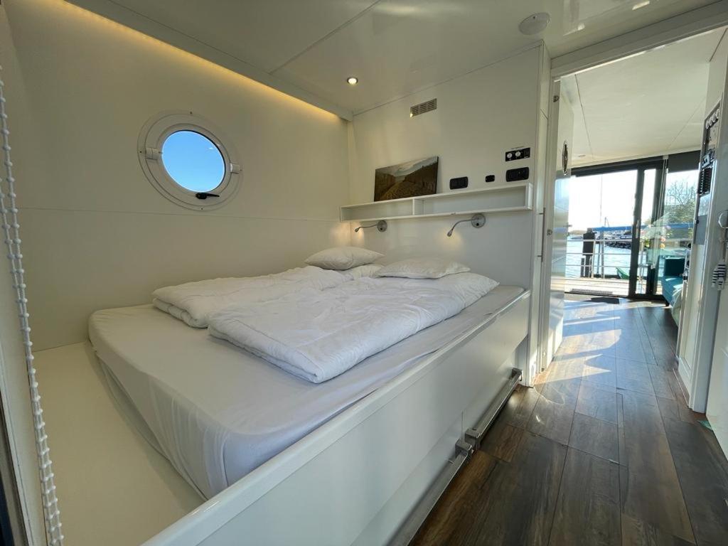 Houseboat Kamperland Hotel Bagian luar foto